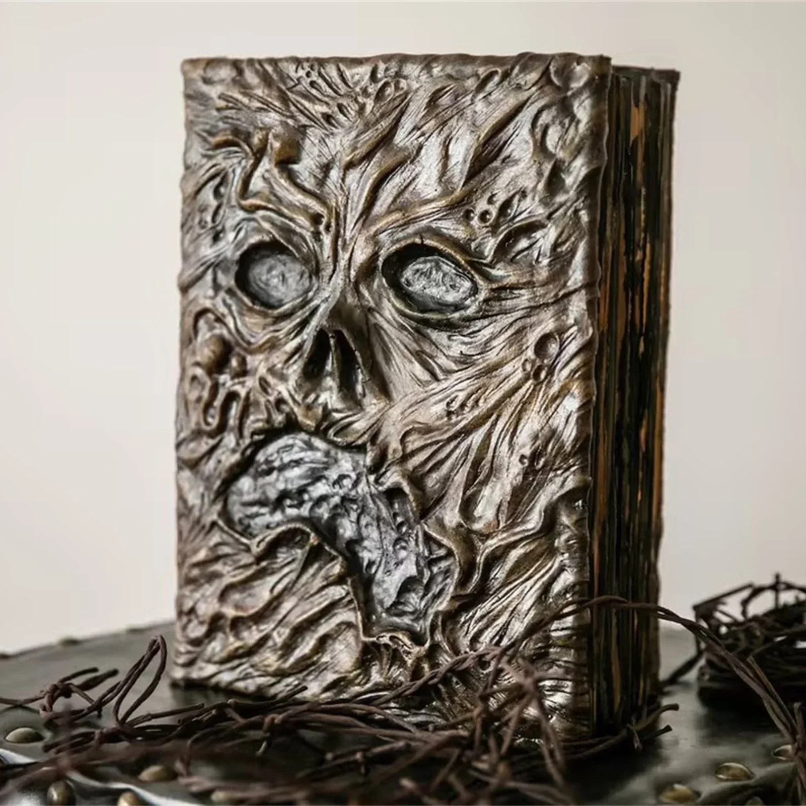 ヴィンテージ・ネクロノミコン - 黒魔術召喚書、25ページの - Vintage Collectible Books のレビューと価格