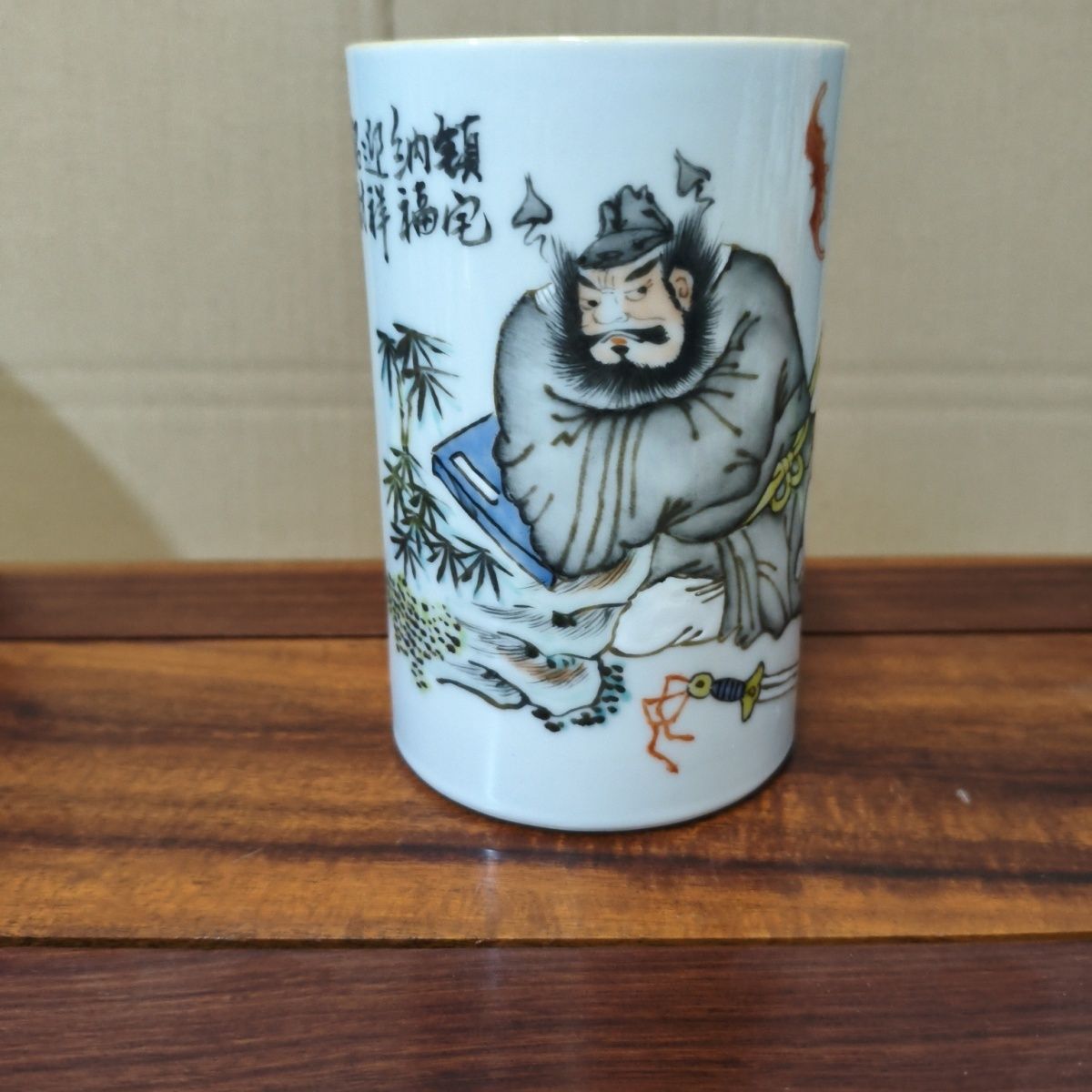 ヴィンテージ手描きパステル磁器中馗キャラクターブラシポット絶 - Vintage Collectible Pens のレビューと価格