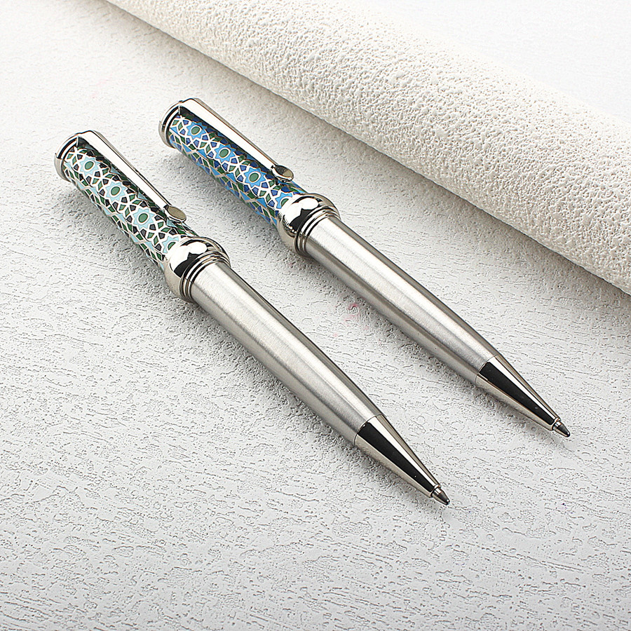 ヴィンテージ風の孔雀柄の金属製ボールペン。回転式で、高級感が - Vintage Collectible Pens のレビューと価格